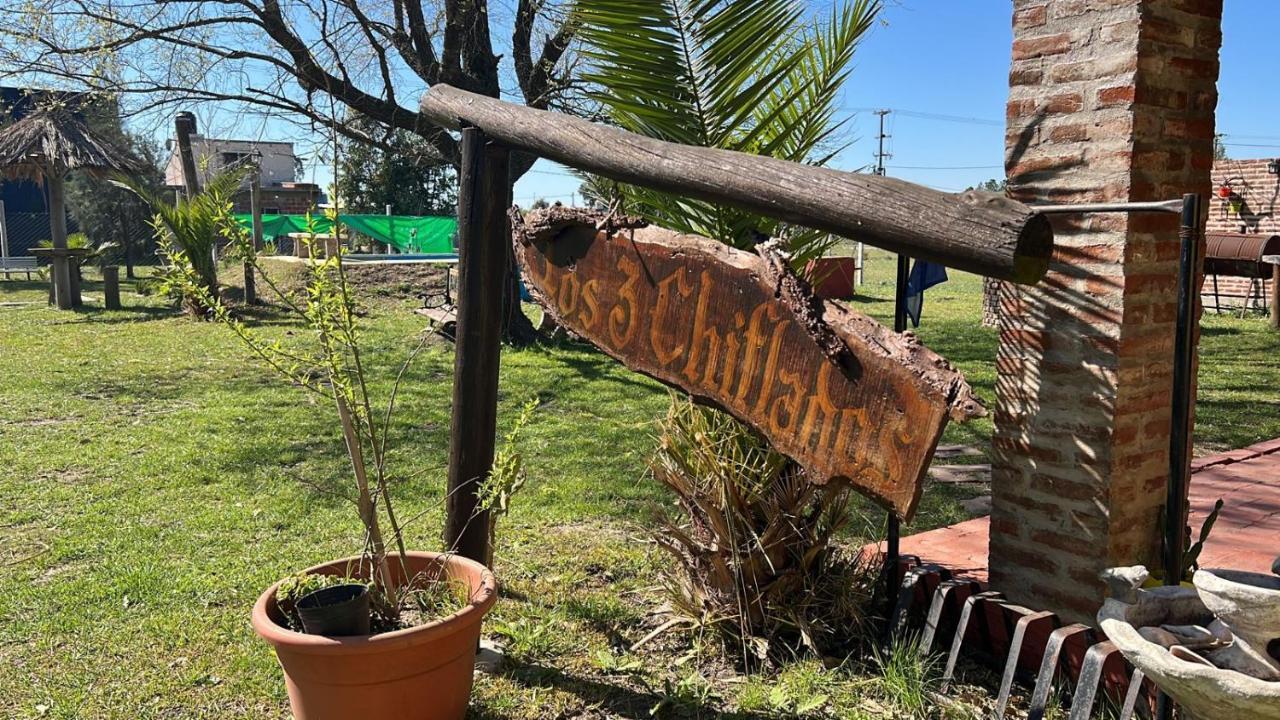 Los Tres Chiflados Chascomus Luaran gambar